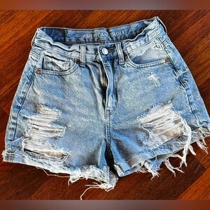 American Eagle Distressed MOM Shorts
Size 0